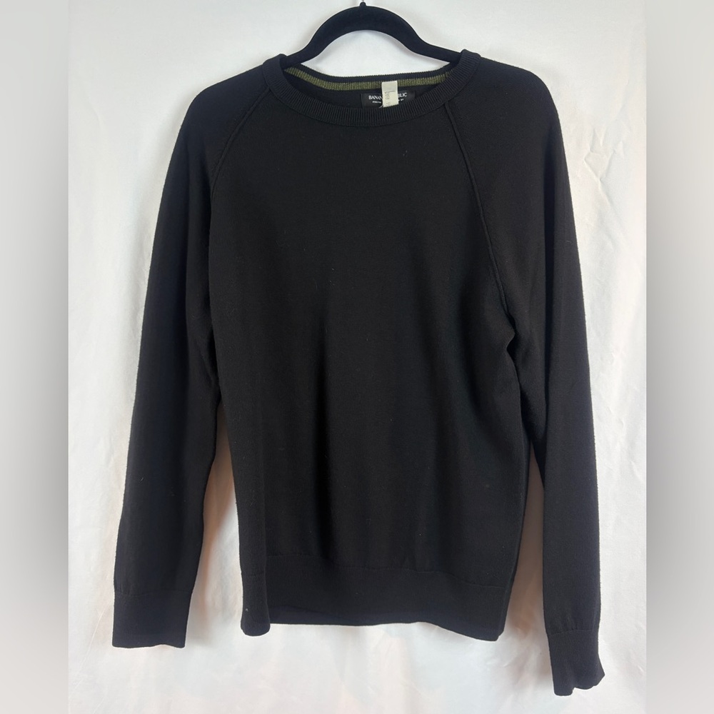 Banana Republic Classic Black Crewneck Sweater Italian Merino Wool Yarn